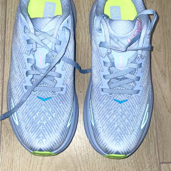 HOKA brand new - Picture 3 of 6